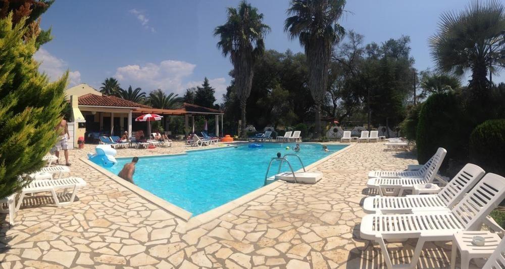 Athina Lejlighedshotel Kávos Eksteriør billede