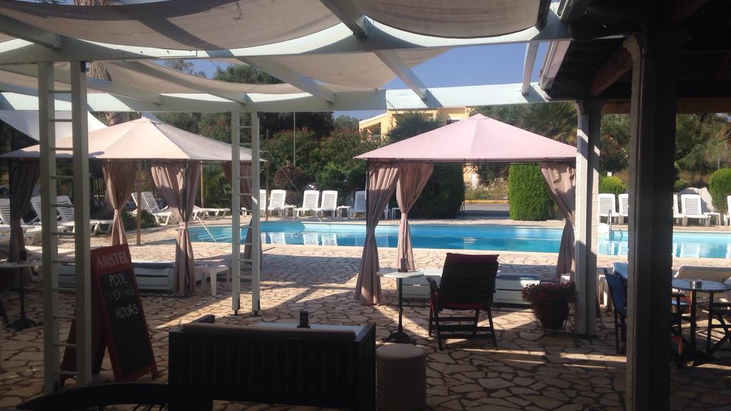 Athina Lejlighedshotel Kávos Eksteriør billede