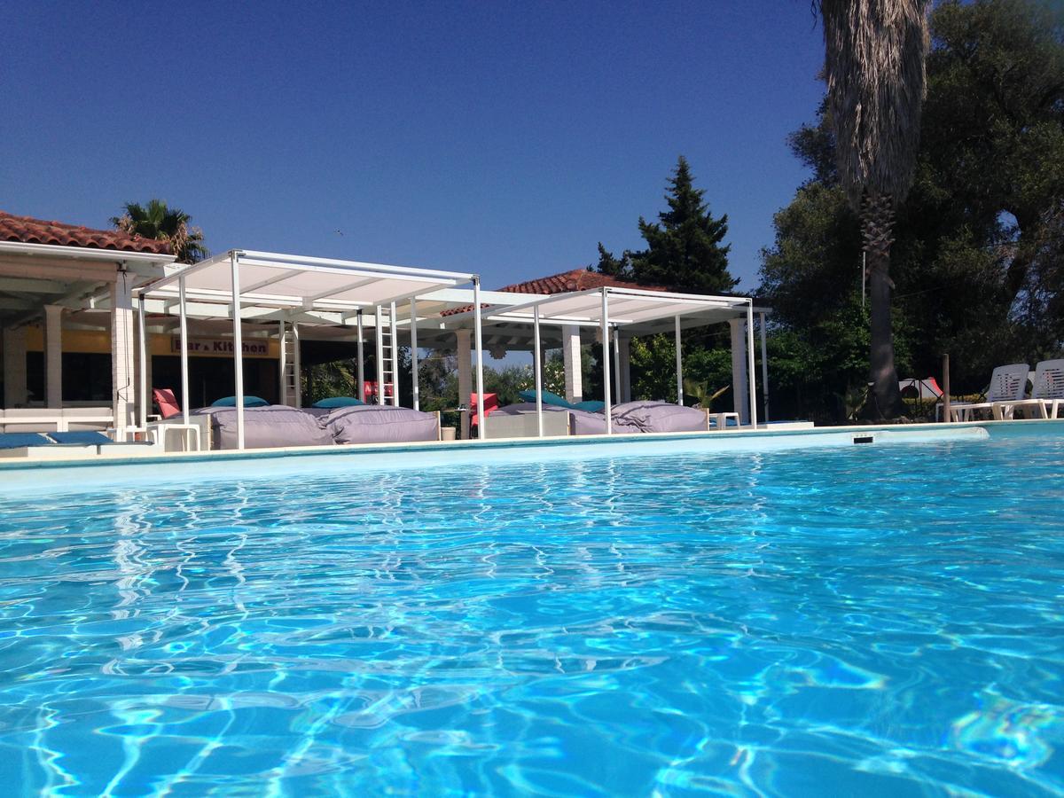 Athina Lejlighedshotel Kávos Eksteriør billede